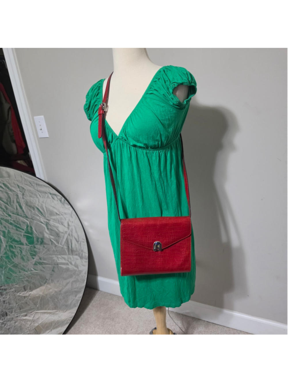 David Dart Red Croc Embossed Leather Crossbody Bag Vintage
